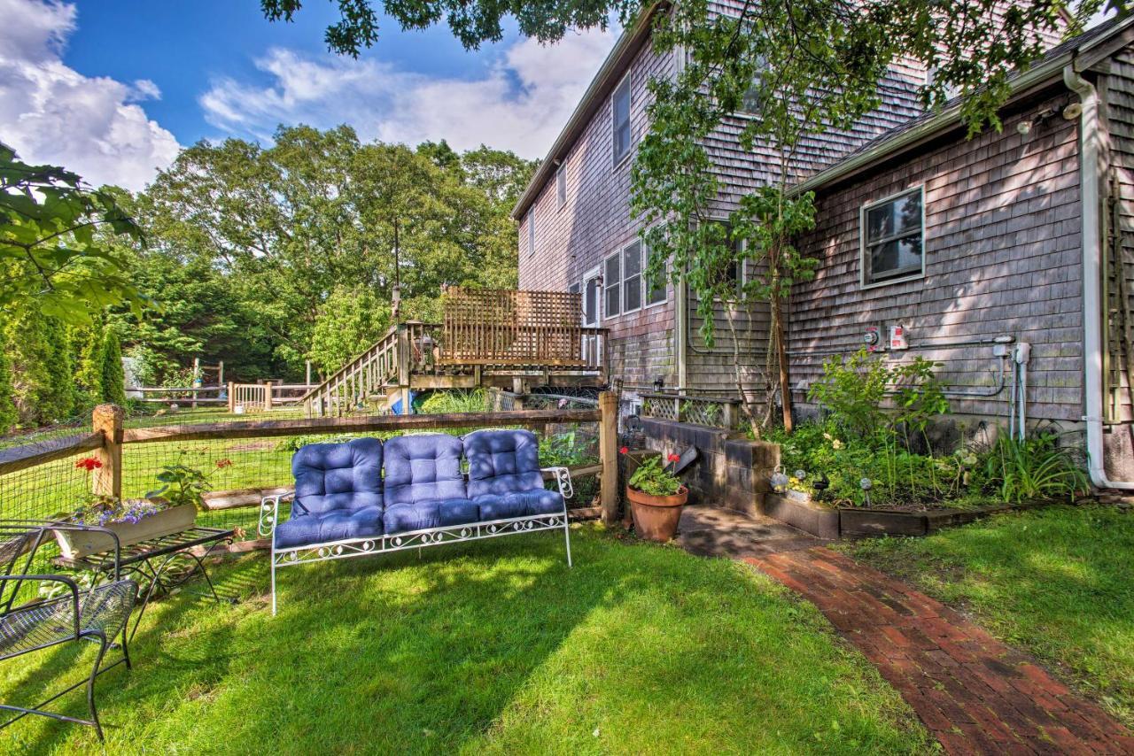 Marthas Vineyard Apt About 1 Mile To Inkwell Beach! Ок-Блаффс Екстер'єр фото